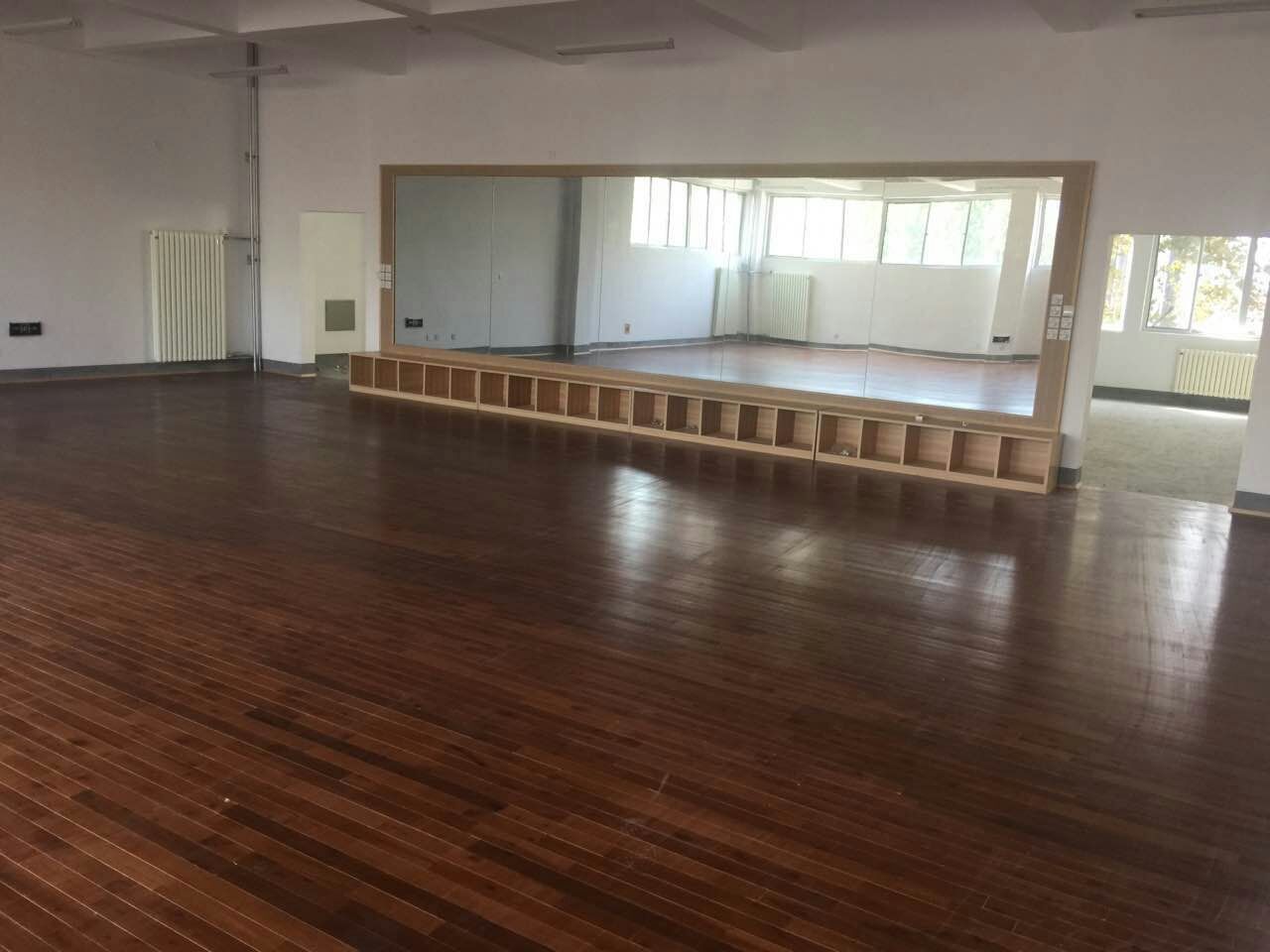 舞蹈房木地板--山东文化艺术学院成功案例